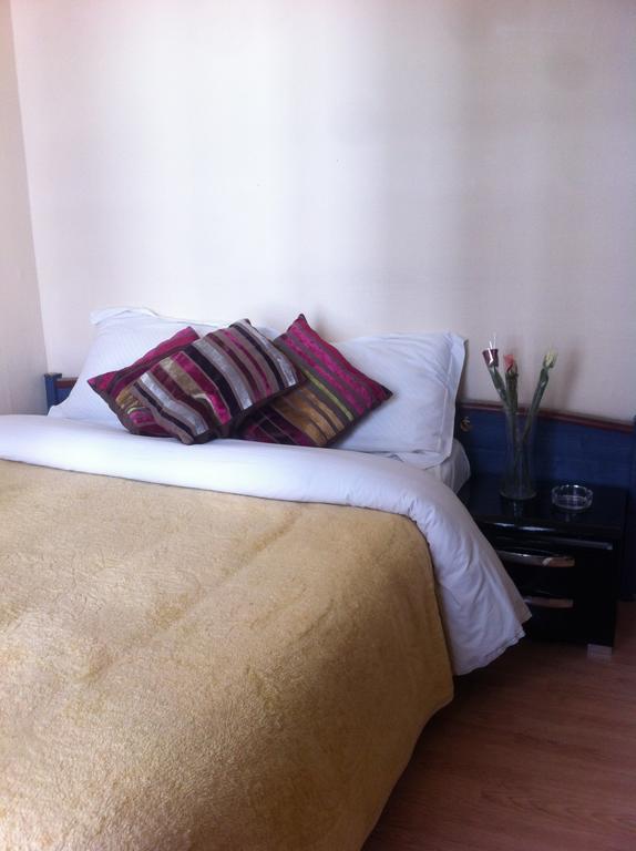 Hotel Du Metro Paris Room photo